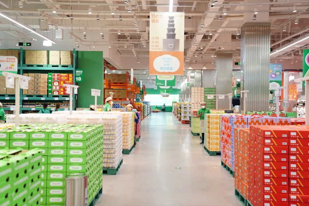 fudi高饱和度的色彩吸引了很多年轻人打卡